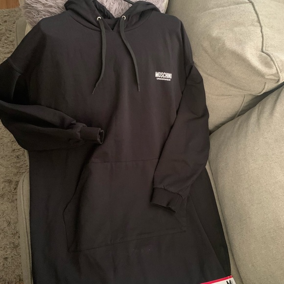 Authentic Moschino short dress with hoody new without tags NOT FOR SELL - Picture 3 of 8